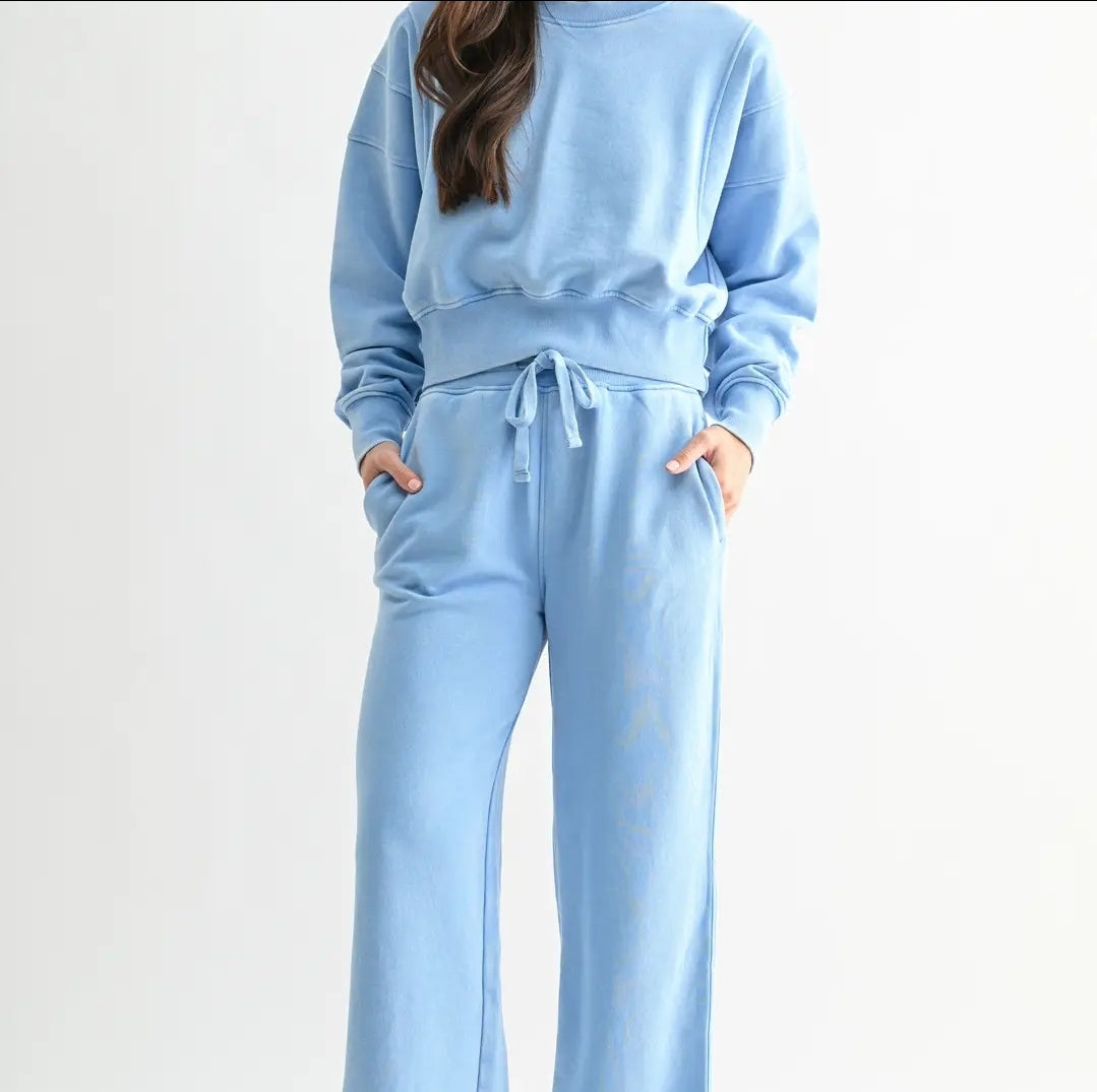 Mineral Wash Luxe Cropped Sweatshirt image 3