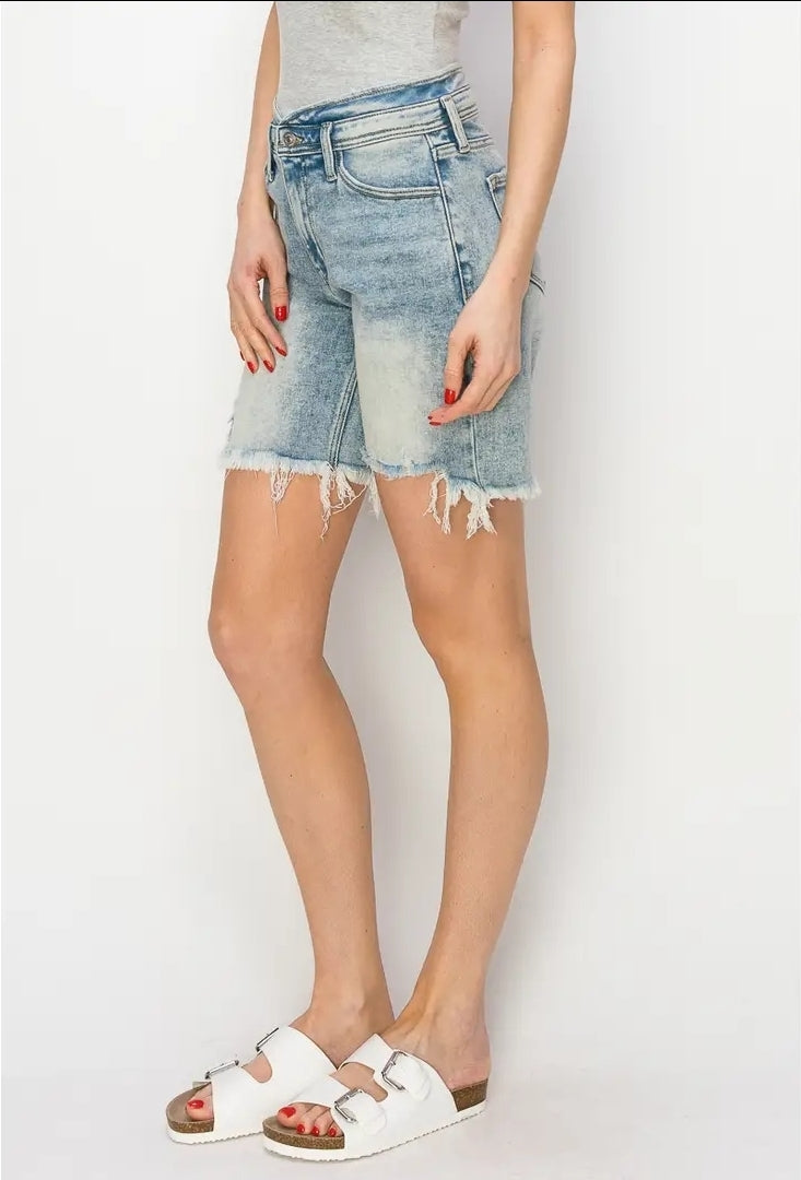 High Rise Tulip Waist Band Bermuda Jeans