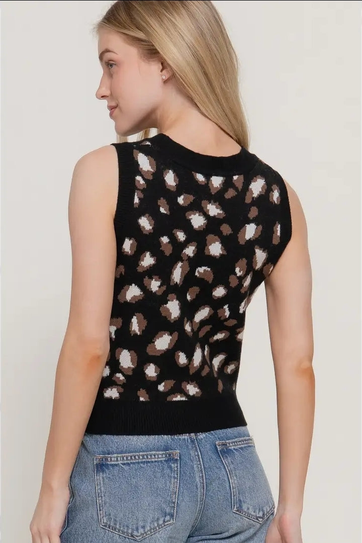 Sleeveless Round Neck Leopard Jacquard Sweater Top

 image 5