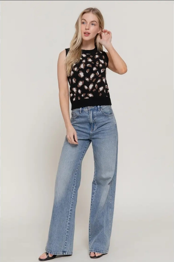 Sleeveless Round Neck Leopard Jacquard Sweater Top

 image 6