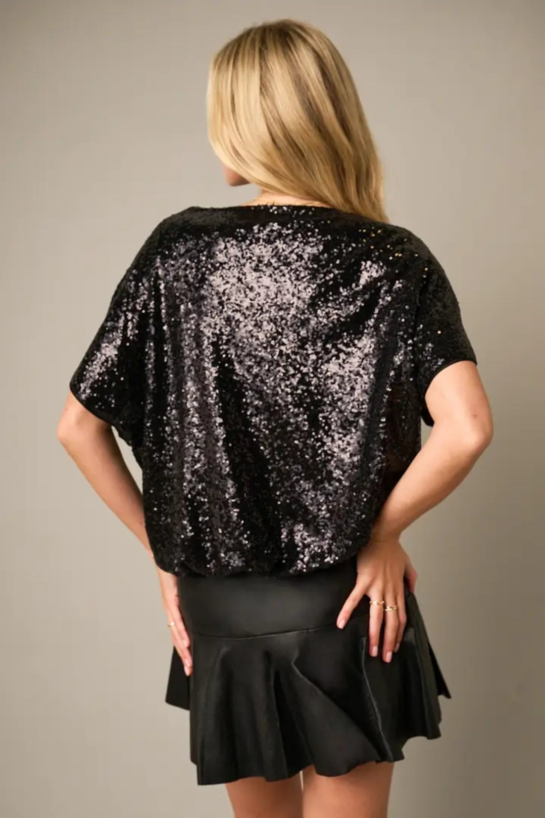 Sequin Short Sleeve Elastic Band Hem Top image 2